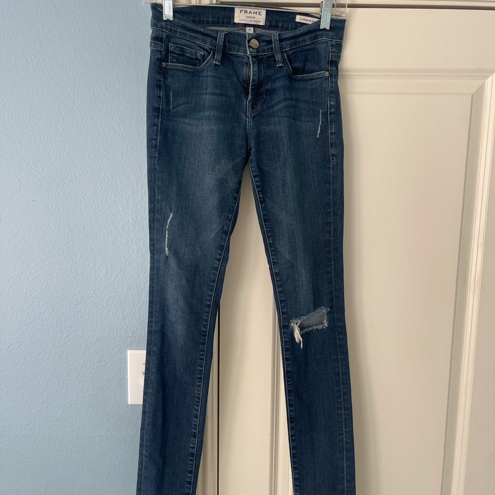 Frame Denim Blue Skinny Jeans with Distressed Knee